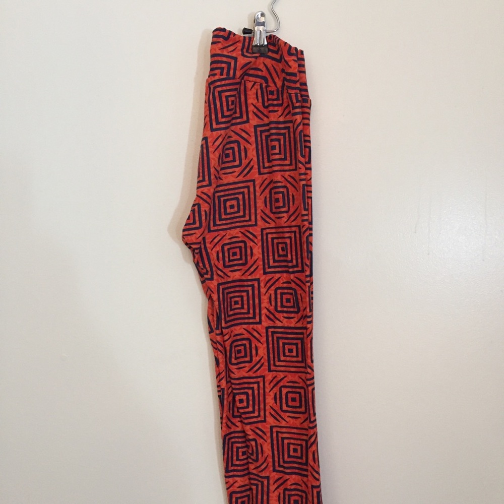 Bold Geometric LLR Leggings